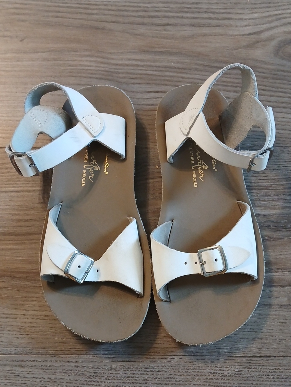 Saltwater Sandals Sun-San Surfer White Little Girls Size 1